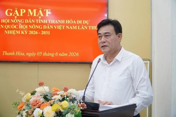 Đồng chí Nguyễn Quốc Tiến, Tỉnh ủy viên, Phó Chủ tịch MTTQ tỉnh, Chủ tịch HND tỉnh phát biểu tại buổi gặp mặt.