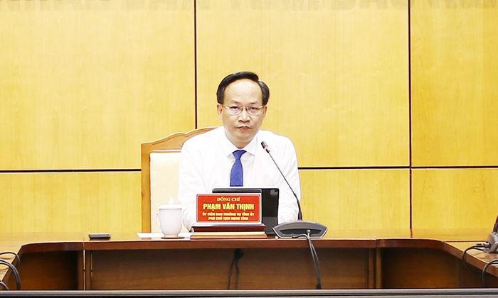  Đồng chí Phạm Văn Thịnh chủ trì tại điểm cầu tỉnh Bắc Ninh. 