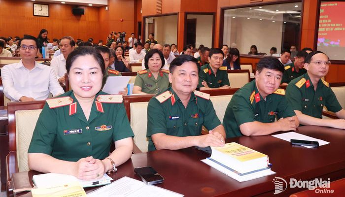 Thủ trưởng Cục Quân huấn - Nhà trường, các cơ quan Bộ Tổng Tham mưu dự hội thảo. Ảnh: Nguyệt Hà