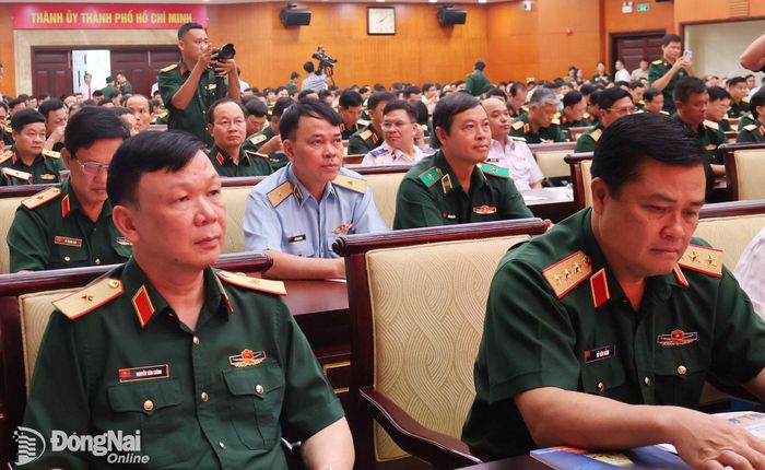 Thủ trưởng các cơ quan Bộ Quốc phòng dự hội thảo. Ảnh: Nguyệt Hà