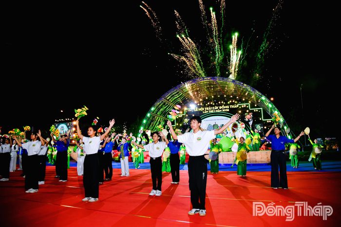 Các tiết mục văn nghệ tại Lễ khai mạc. 