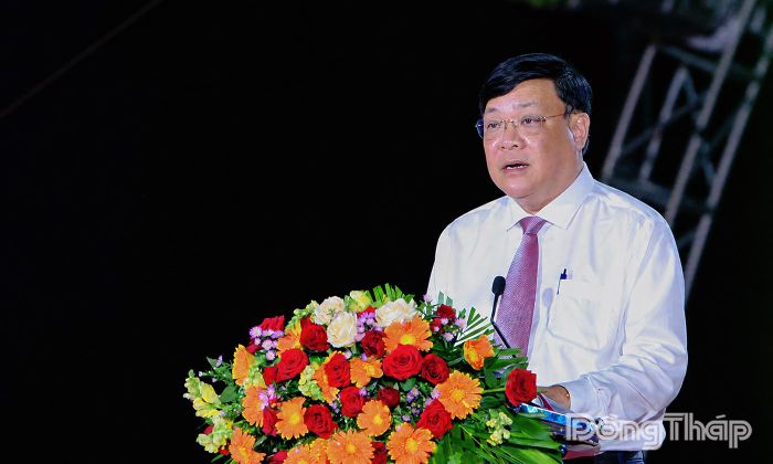 Đồng chí Phạm Thành Ngại phát biểu khai mạc Lễ hội.