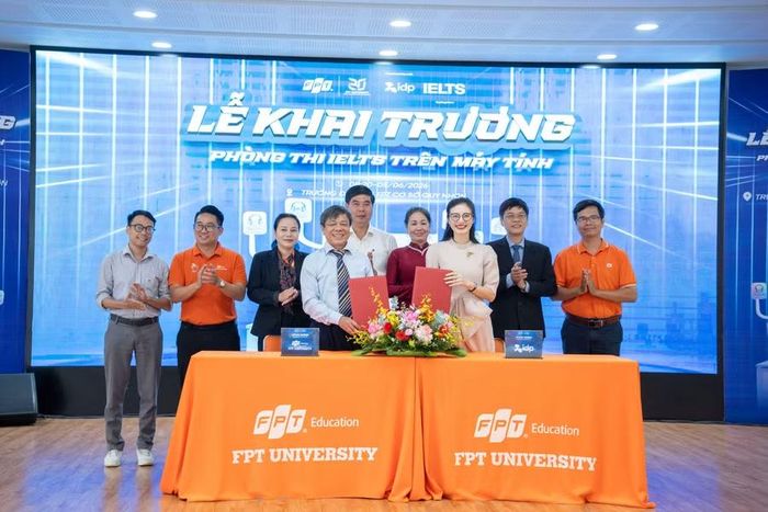  Trường Đại học FPT cơ sở Quy Nhơn ký kết hợp tác với Công ty TNHH Giáo dục IDP (Việt Nam). Ảnh: ĐVCC 