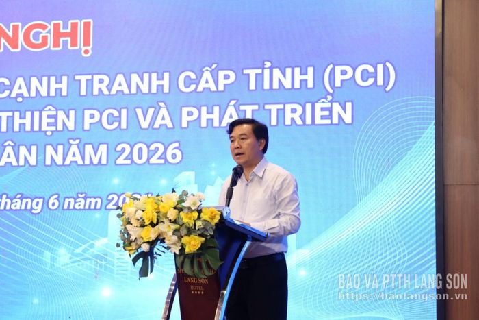 Đại diện lãnh đạo Sở Nông nghiệp và Môi trường phát biểu tại hội nghị