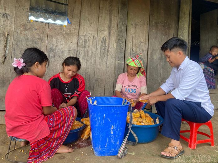 Tư tưởng trọng dân, gần dân đã trở thành phương châm hành động của nhiều cán bộ trẻ ở cơ sở.