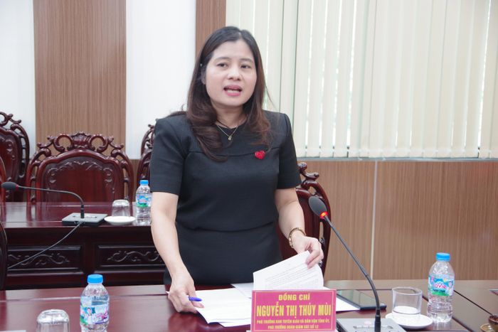 Đại biểu phát biểu tại buổi làm việc.