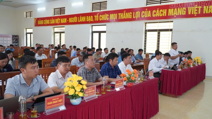 Các đại biểu dự hội nghị.