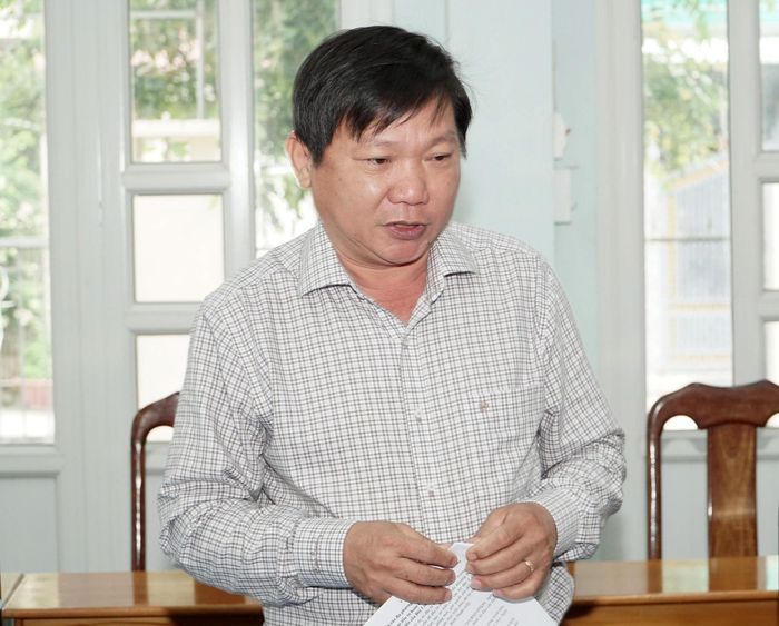 Lãnh đạo Sở Nông nghiệp và Môi trường báo cáo tại buổi làm việc