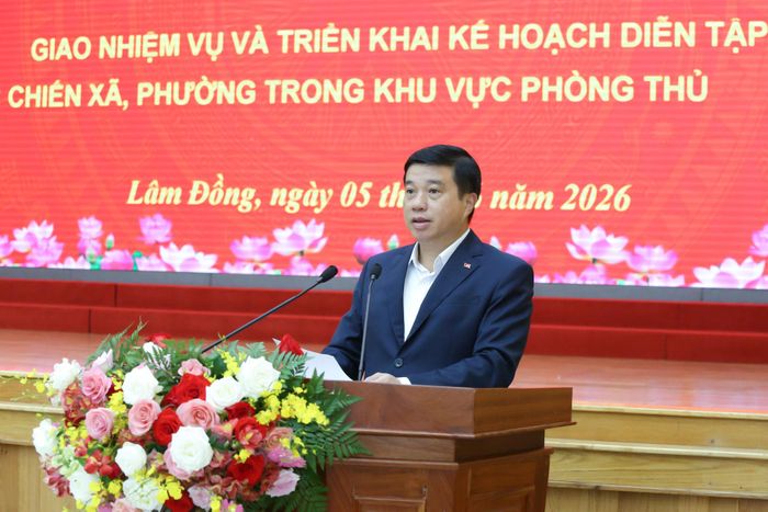 Đồng chí Y Thanh Hà Niê Kđăm, Bí thư Tỉnh ủy Lâm Đồng phát biểu kết luận hội nghị