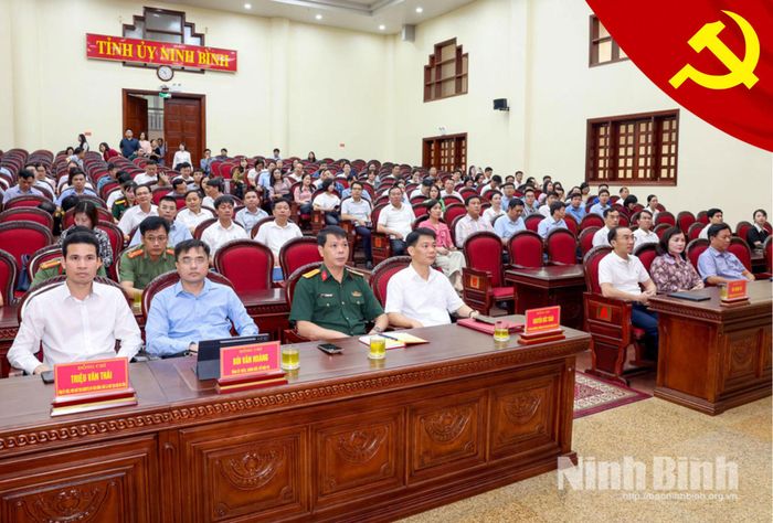 Các đại biểu dự Hội nghị tập huấn công tác bảo vệ nền tảng tư tưởng của Đảng, đấu tranh phản bác các quan điểm sai trái, thù địch năm 2026. Ảnh: Minh Quang