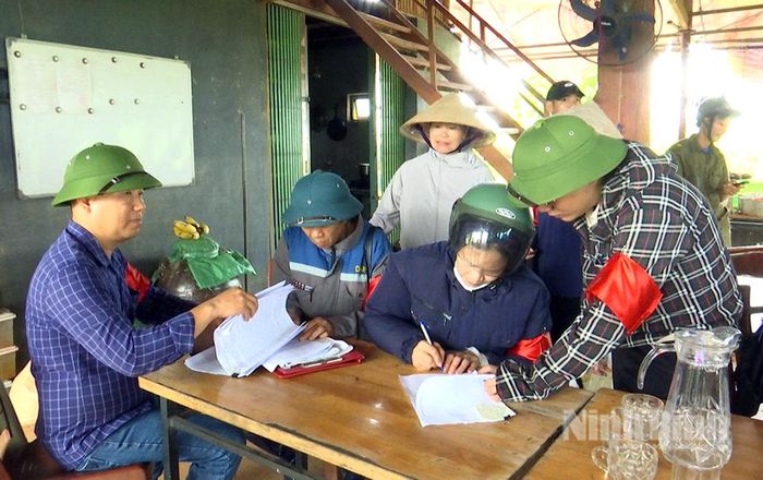 Các thành viên tổ kiểm đếm ký biên bản kết quả kiểm đếm, ghi nhận hiện trạng cây cối, hoa màu và các tài sản trên diện tích đất thuộc phạm vi thực hiện dự án theo đúng trình tự, thủ tục quy định.