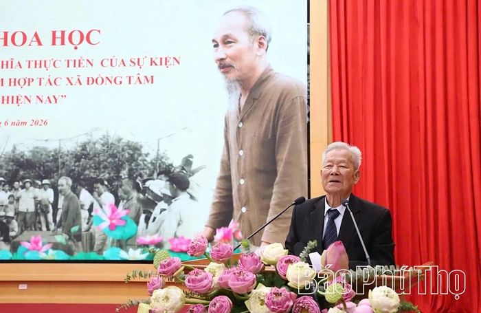 Ông Ngô Xuân Yên, sinh năm 1941 - nhân chứng lịch sử trình bày tham luận tại hội thảo.