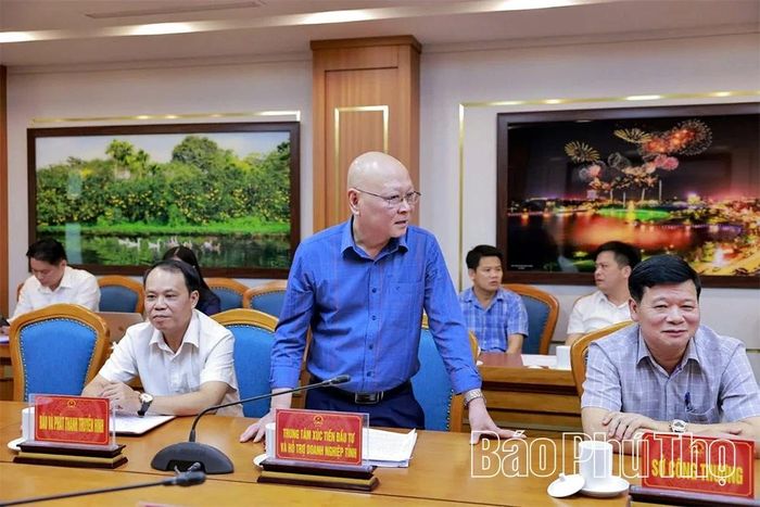 Đại diện lãnh đạo Trung tâm Xúc tiến đầu tư và hỗ trợ doanh nghiệp tỉnh phát biểu thảo luận tại hội nghị.