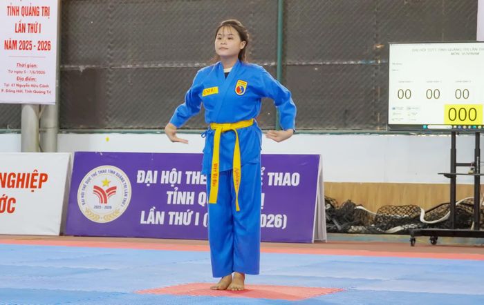 Vận động viên thi đấu ở nội dung quyền - Ảnh: N.H