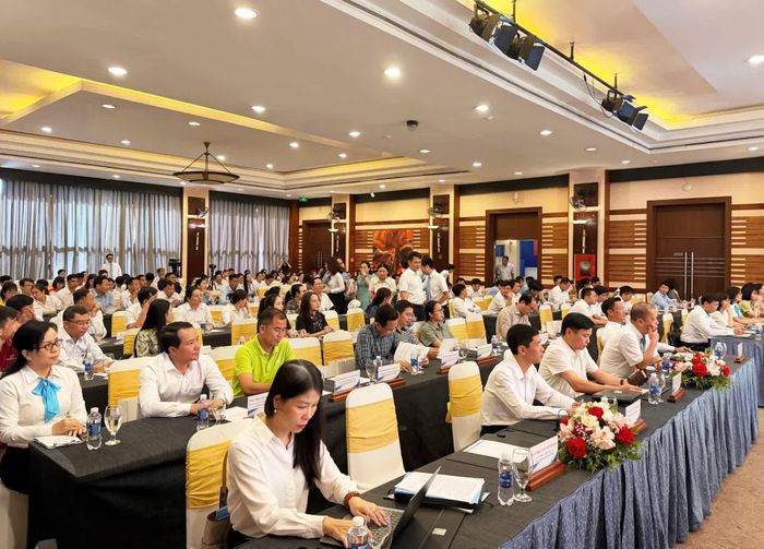 Các đại biểu dự hội nghị - Ảnh: Nh.V