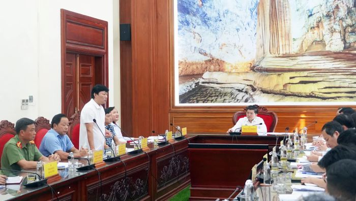 Đại biểu thảo luận tại buổi làm việc - Ảnh: N.M