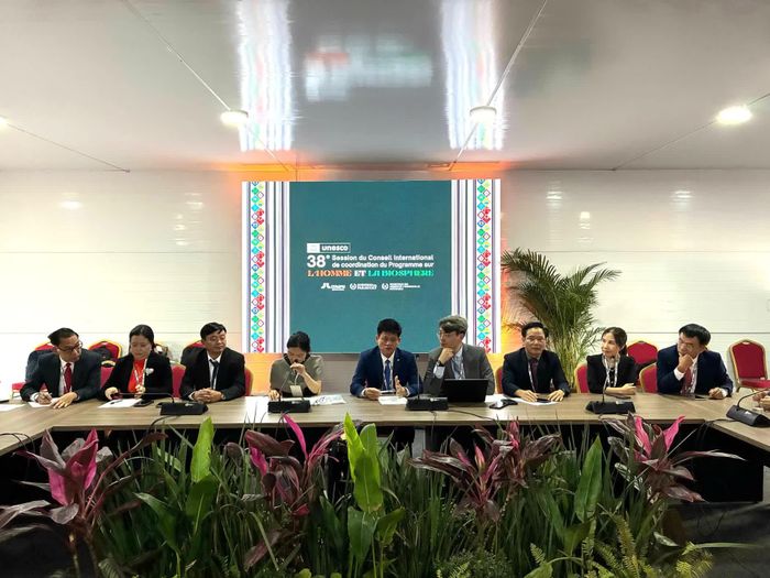 Đoàn công tác tỉnh Quảng Trị tại buổi làm việc với Trưởng ban Thư ký Chương trình Con người và Sinh quyển (MAB) - Ảnh: T.Đ