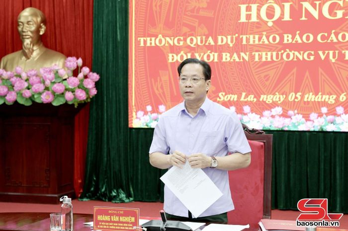 Đồng chí Bí thư Tỉnh ủy phát biểu tại hội nghị.
