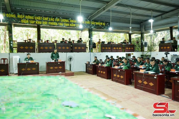  Đồng chí Chủ tịch UBND tỉnh tham gia tổng duyệt diễn tập khu vực phòng thủ tỉnh Sơn La năm 2026.