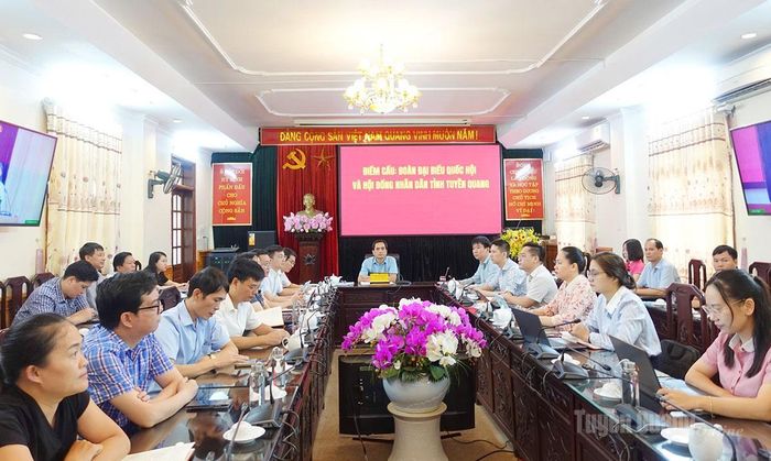 Đại biểu dự hội nghị tại điểm cầu Đoàn ĐBQH và HĐND tỉnh. Ảnh: Ngọc Hưng