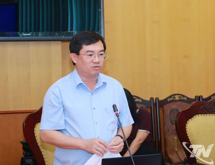 Các đồng chí Ủy viên Ban Thường vụ Tỉnh ủy phát biểu tại Hội nghị.