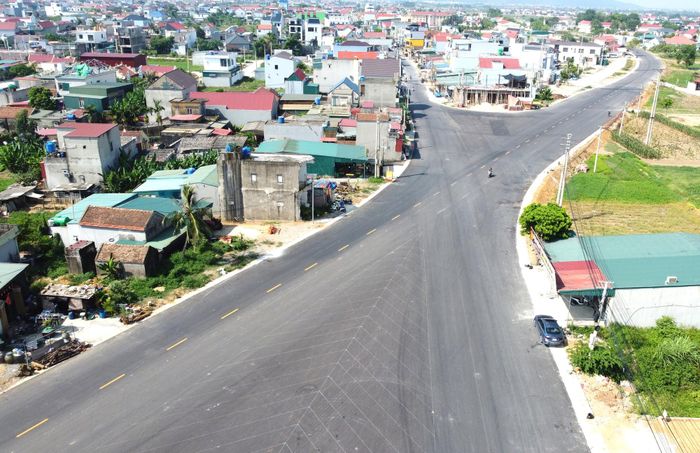 Đồng thời, sau khi dự án hoàn thành sẽ kết nối toàn tuyến đường bộ ven biển từ Quảng Ninh đến Nghệ An là điều kiện để Thanh Hóa sớm trở thành một cực tăng trưởng mới, cùng với Hà Nội, Hải Phòng, Quảng Ninh trở thành tứ giác kinh tế của khu vực phía Bắc theo tinh thần Nghị Quyết số 58-NQ/TW ngày 5/8/2020 của Bộ Chính trị về xây dựng và phát triển tỉnh Thanh Hóa đến năm 2030, tầm nhìn đến năm 2045.