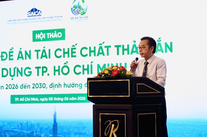 Phó giám đốc Sở Xây dựng TP.HCM Phạm Minh Mẫn phát biểu đề dẫn hội thảo.