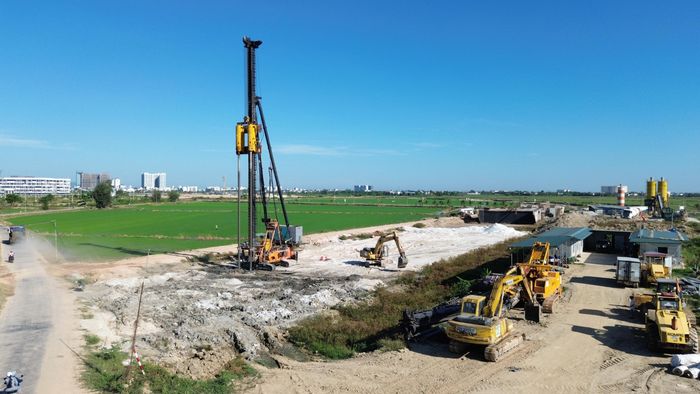 Do vậy, đến nay chủ đầu tư đã ban hành 2 quyết định xử phạt Công ty Cổ phần Tập đoàn Đồng Tâm với tổng số tiền 411 triệu đồng do vi phạm tiến độ thi công theo hợp đồng.