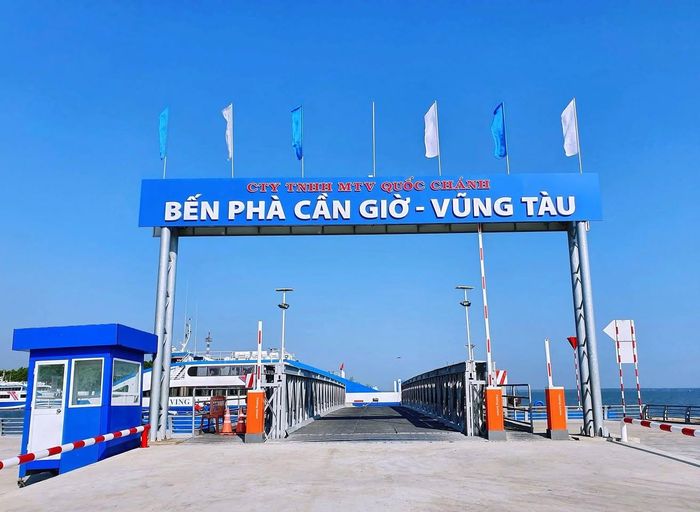 Đường và cầu vượt biển kết nối Cần Giờ - Vũng Tàu khi đưa vào khai thác sẽ rút ngắn thời gian kết nối vùng.