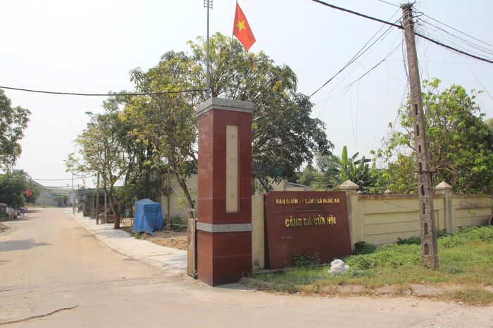 Khu vực cảng cá Cửa Hội đìu hiu, không nhộn nhịp như trước đây.