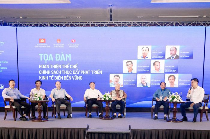  Phiên tọa đàm ghi nhận nhiều ý kiến từ đại diện các bộ, ngành, địa phương... 