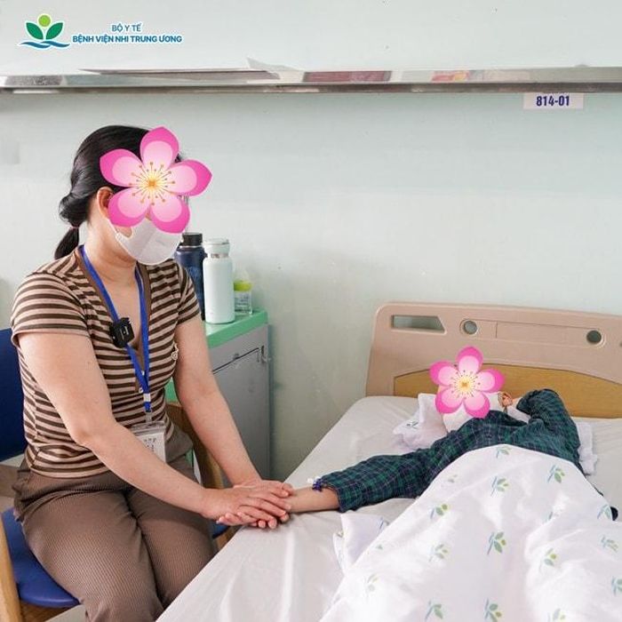 Bệnh nhi hồi phục tích cực sau ghép tế bào gốc tạo máu đồng loài tại Trung tâm Ung thư. Ảnh: BVCC