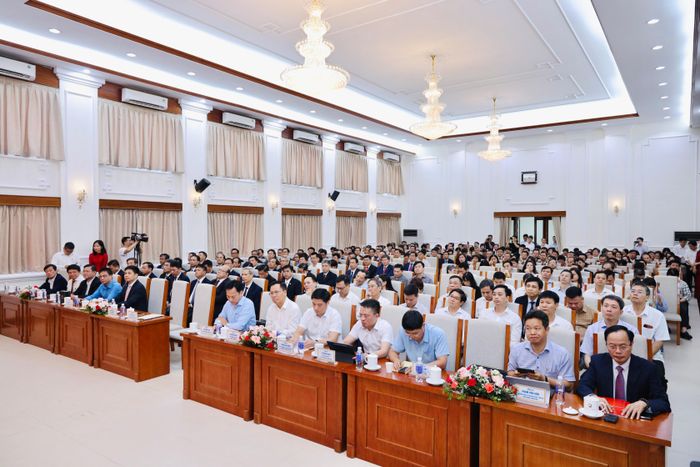 Các đại biểu tham dự hội nghị