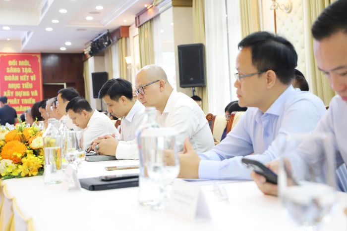 Tham dự Hội thảo có các đại diện lãnh đạo các vụ, cục chức năng của NHNN Việt Nam