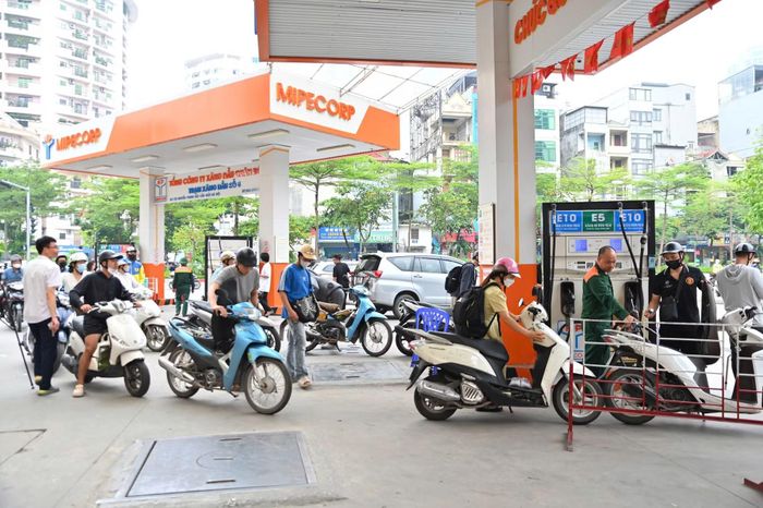 Chưa ghi nhận phản hồi tiêu cực đáng kể từ người tiêu dùng liên quan đến xăng E10.