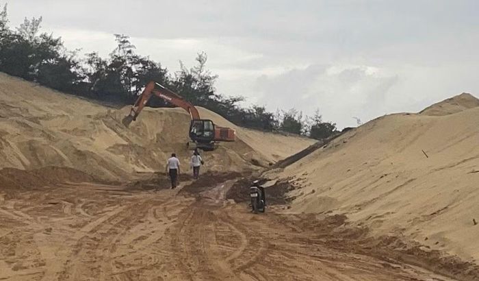 Tỉnh Quảng Trị ra "tối hậu thư" cho các đơn vị thi công Dự án đường ven biển và kết nối hành lang kinh tế Đông Tây không tăng tốc triển khai thi công thì sẽ cắt vốn, chuyển vốn cho đơn vị khác.