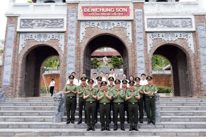 Chương trình sinh hoạt về nguồn là hoạt động ý nghĩa giúp bồi đắp bản lĩnh chính trị, tạo động lực để tập thể GTEL phát huy tinh thần đoàn kết, hoàn thành tốt mọi nhiệm vụ trong giai đoạn phát triển mới.