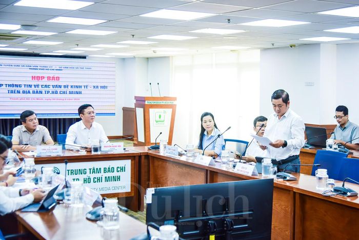Toàn cảnh buổi họp báo về tình hình kinh tế - xã hội TP.HCM chiều 4-6-2026.