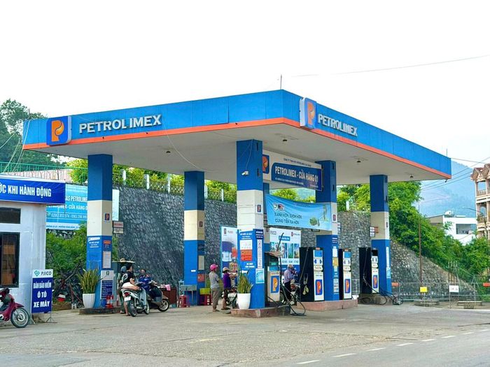 Xăng sinh học E10 được kỳ vọng góp phần giảm phát thải, bảo vệ môi trường và mang đến sự an tâm cho người tiêu dùng.