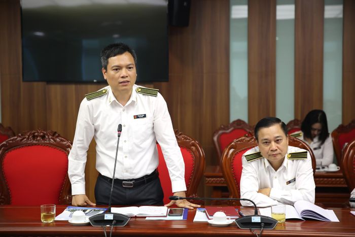 Cục trưởng Cục Công nghệ thông tin Phạm Huy Thông phát biểu tại buổi làm việc. Ảnh: Huy Thành