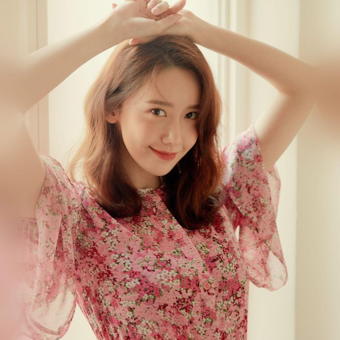 Tóc ngang vai uốn lơi nhẹ. Ảnh minh họa.
