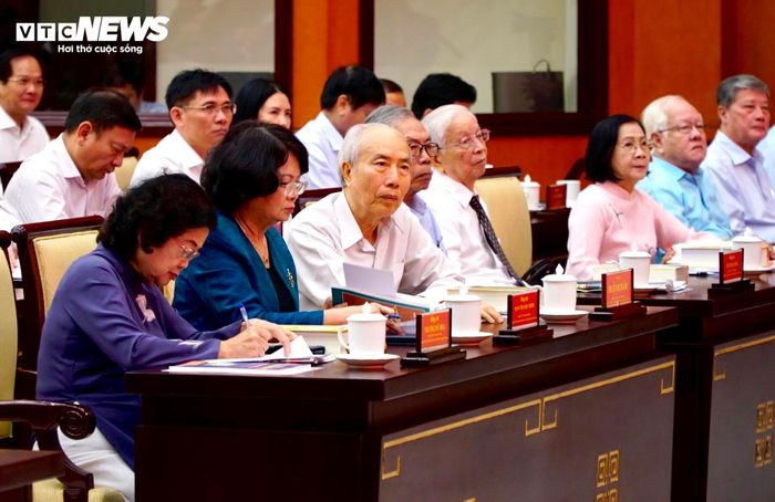 Hội thảo có sự tham gia của nhiều nguyên lãnh đạo Đảng, Nhà nước, lão thành cách mạng.