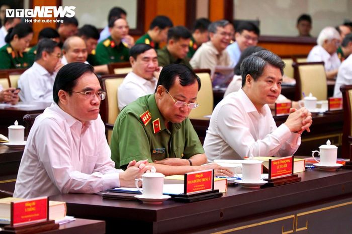 Các đại biểu tại hội thảo.