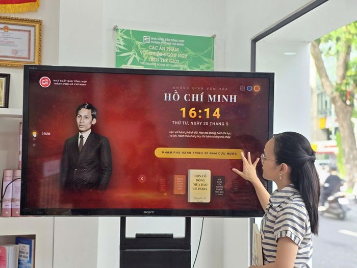 Không gian văn hóa Hồ Chí Minh trên nền tảng số - Ảnh: NXB