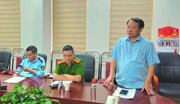 Phó Chủ tịch UBND phường Văn Miếu - Quốc Tử Giám Đoàn Thu Hà phát biểu. Ảnh: Ánh Dương