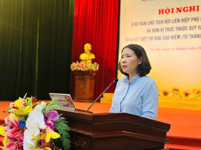 Phó Chủ tịch Ủy ban MTTQ Việt Nam, Chủ tịch Hội Liên hiệp phụ nữ thành phố Lê Kim Anh phát biểu. Ảnh: Bảo Lâm