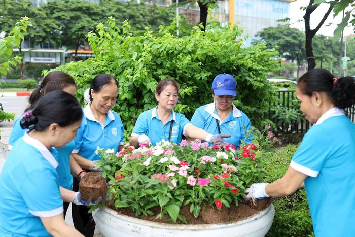Nhiều hoạt động ý nghĩa được thực hiện ngay trong ngày ra quân.