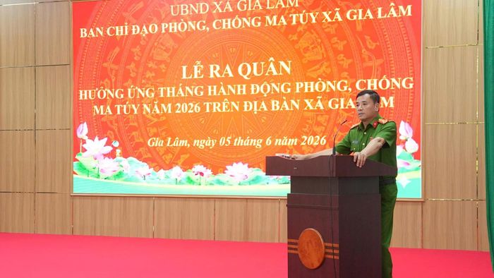 Tượng tá Đào Thanh Bình, Trưởng Công an xã Gia Lâm khẳng định quyết tâm chính trị cao của lực lượng Công an trong đợt cao điểm của Tháng hành động phòng, chống ma túy năm 2026. Ảnh: PV
