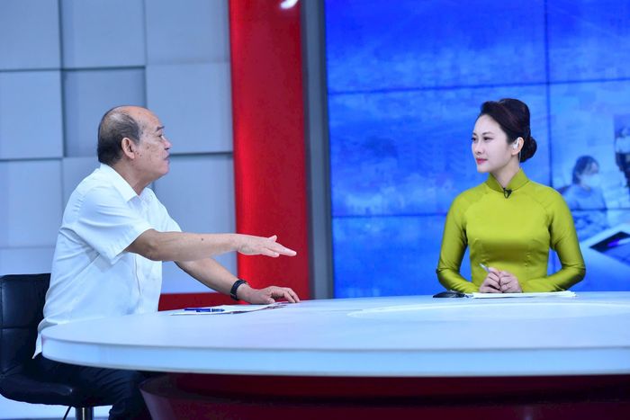 Ông Nguyễn Đức Hà trao đổi tại Chương trình. Ảnh: Phan Anh