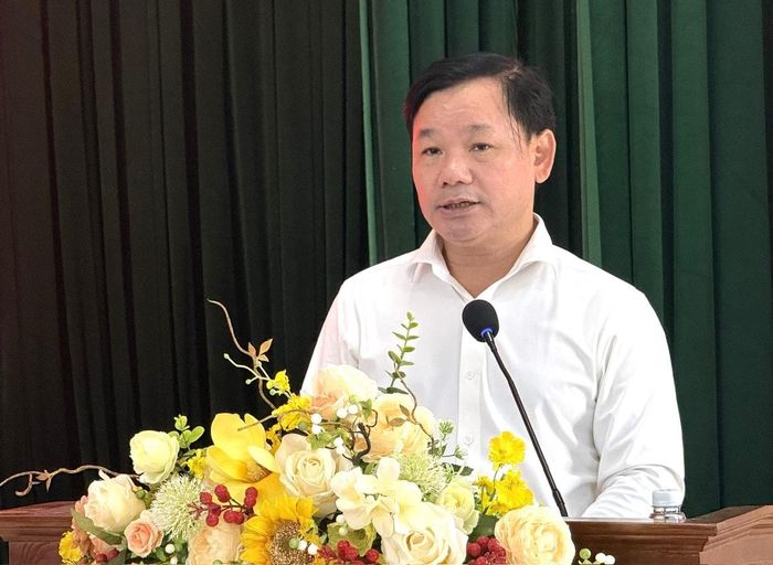 Bí thư Đảng ủy xã Liên Minh Nguyễn Tiến Toàn phát biểu tại lễ tổng kết. Ảnh: Kiều Thoan Thu